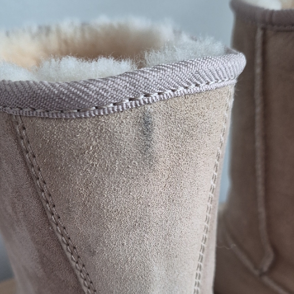 UGG Tan Sheepskin Lined Boots - Picture 4 of 9